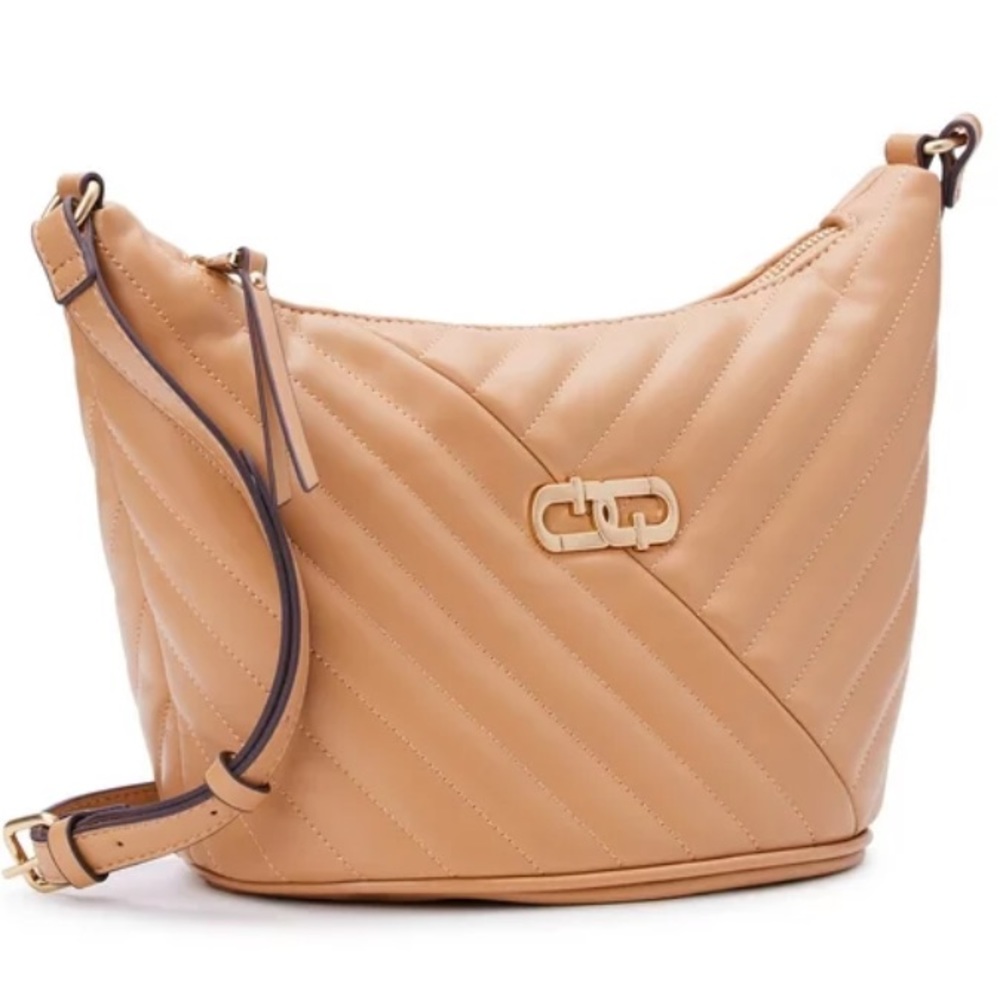 Time and Tru Women's Hazel Beige 
Quilted Faux Leather Zip Crossbody Bag NWT
